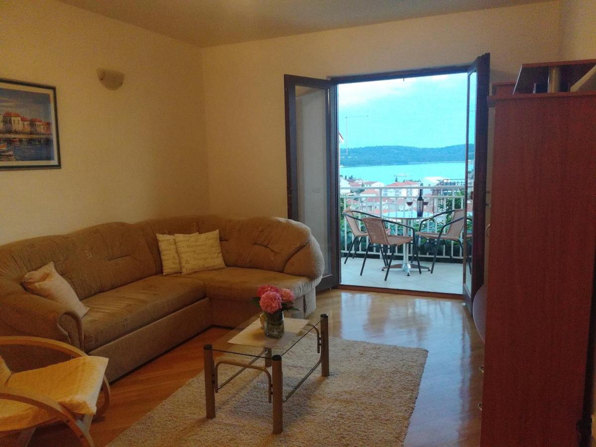 Apartment Mia - Spacious Apartment On 85 M2 With Beautiful Sea View トロギール エクステリア 写真