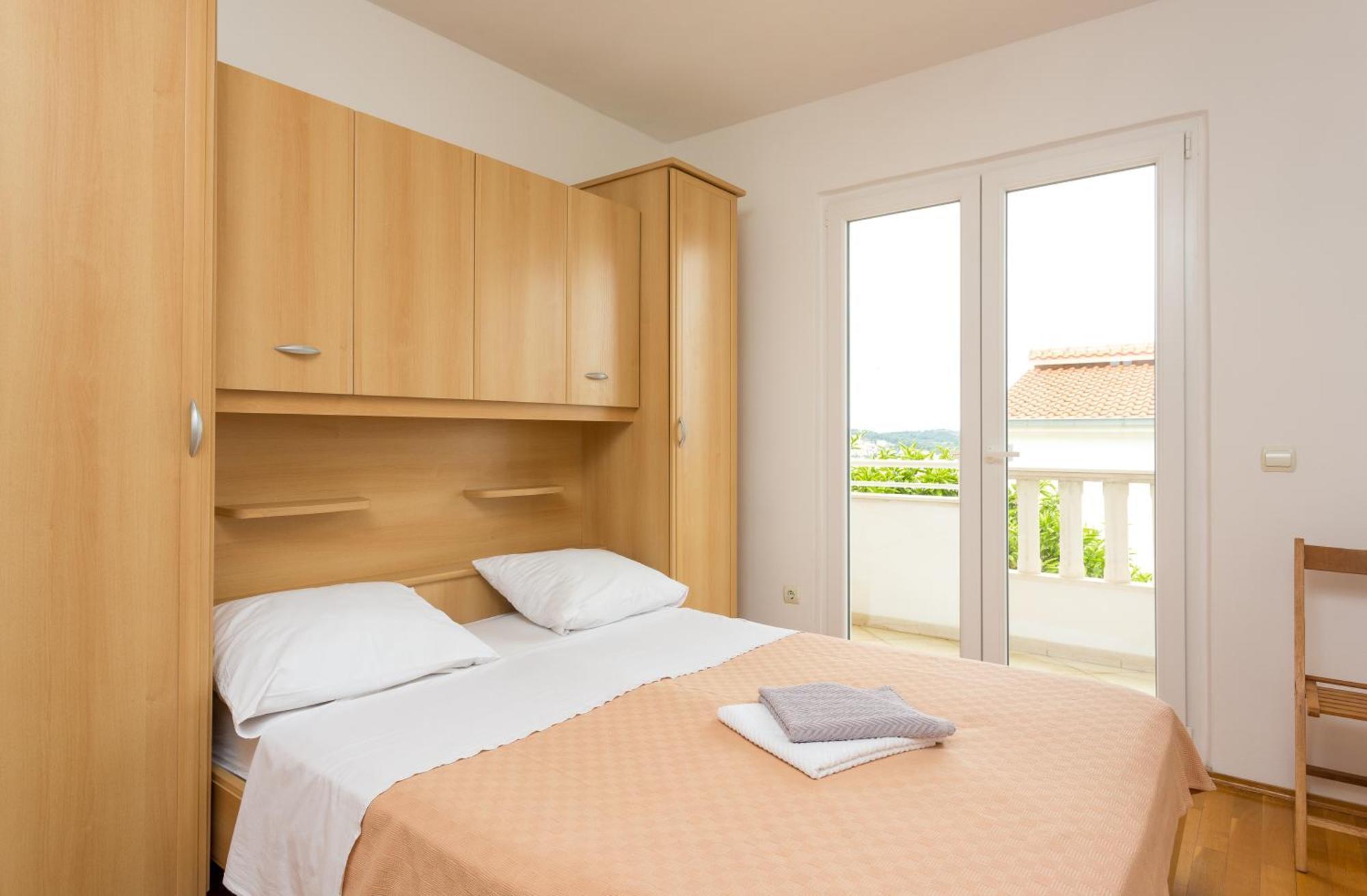 Apartment Mia - Spacious Apartment On 85 M2 With Beautiful Sea View トロギール エクステリア 写真